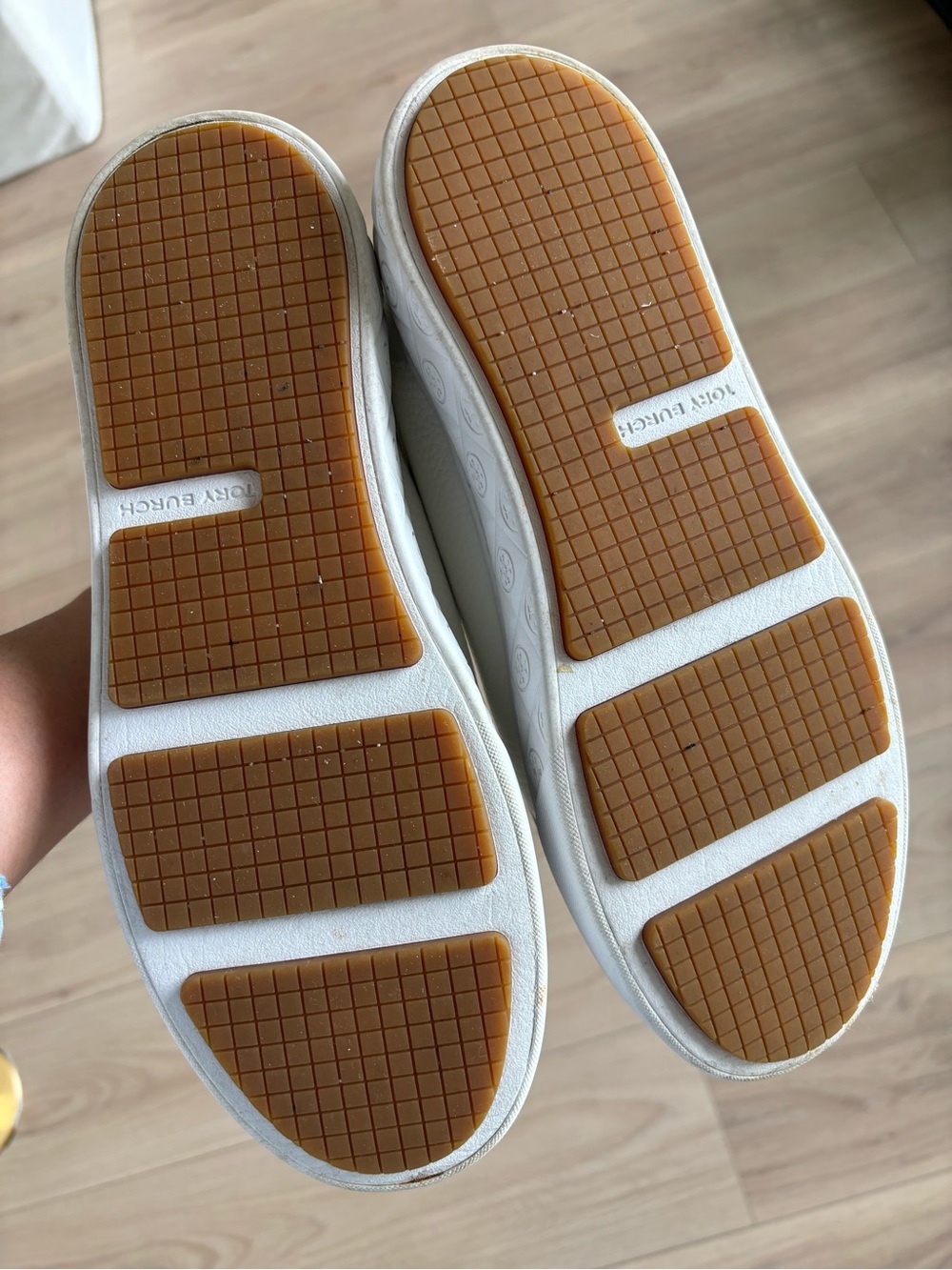 Tory Burch White Leather Low-Top Sneakers - Picture 6 of 7